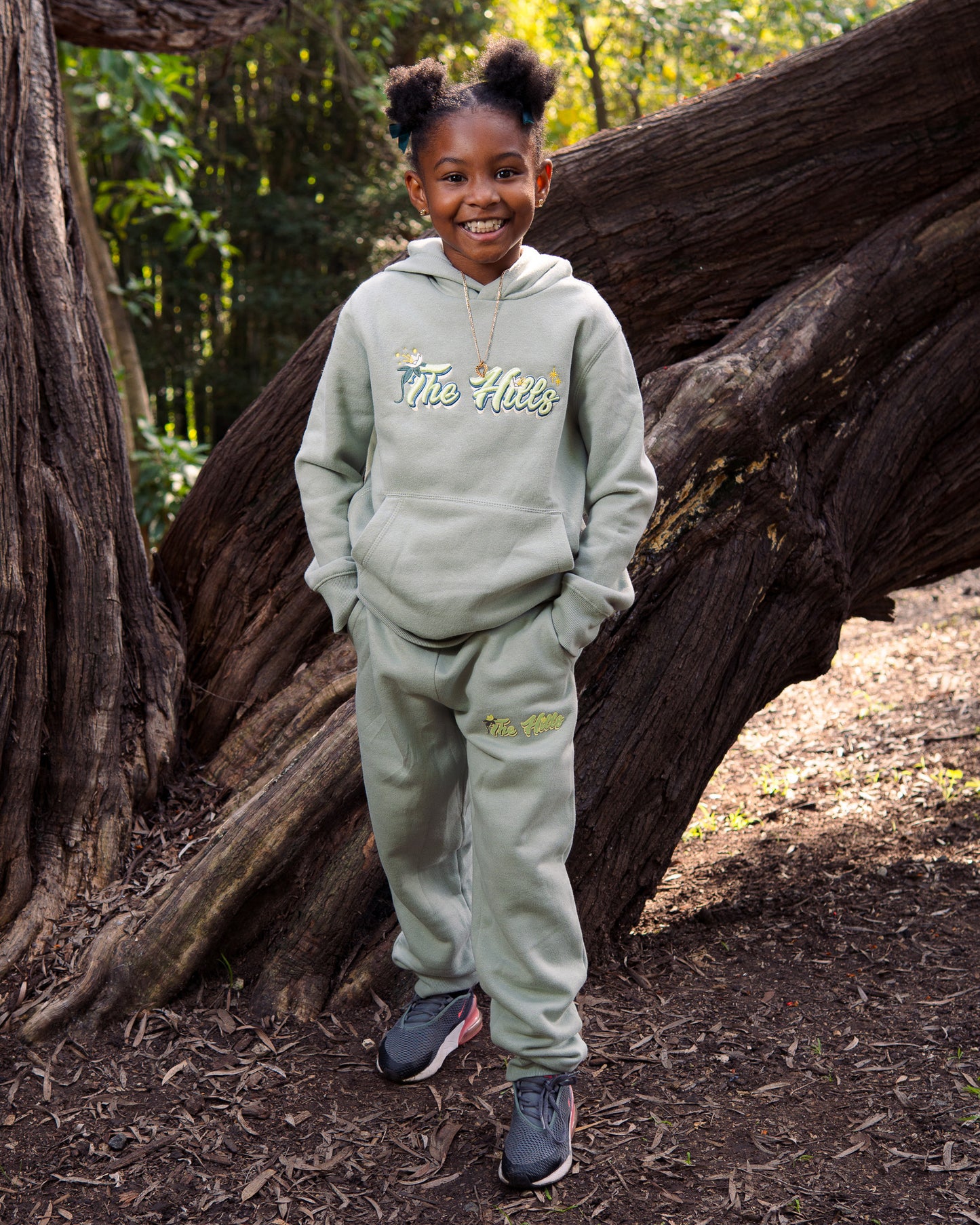 Youth The Hills Disney Collection “Princess & The Frog” Sweatsuit